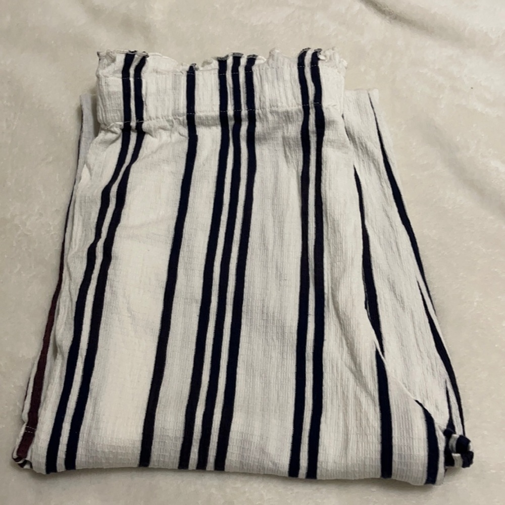 White & blue striped pants